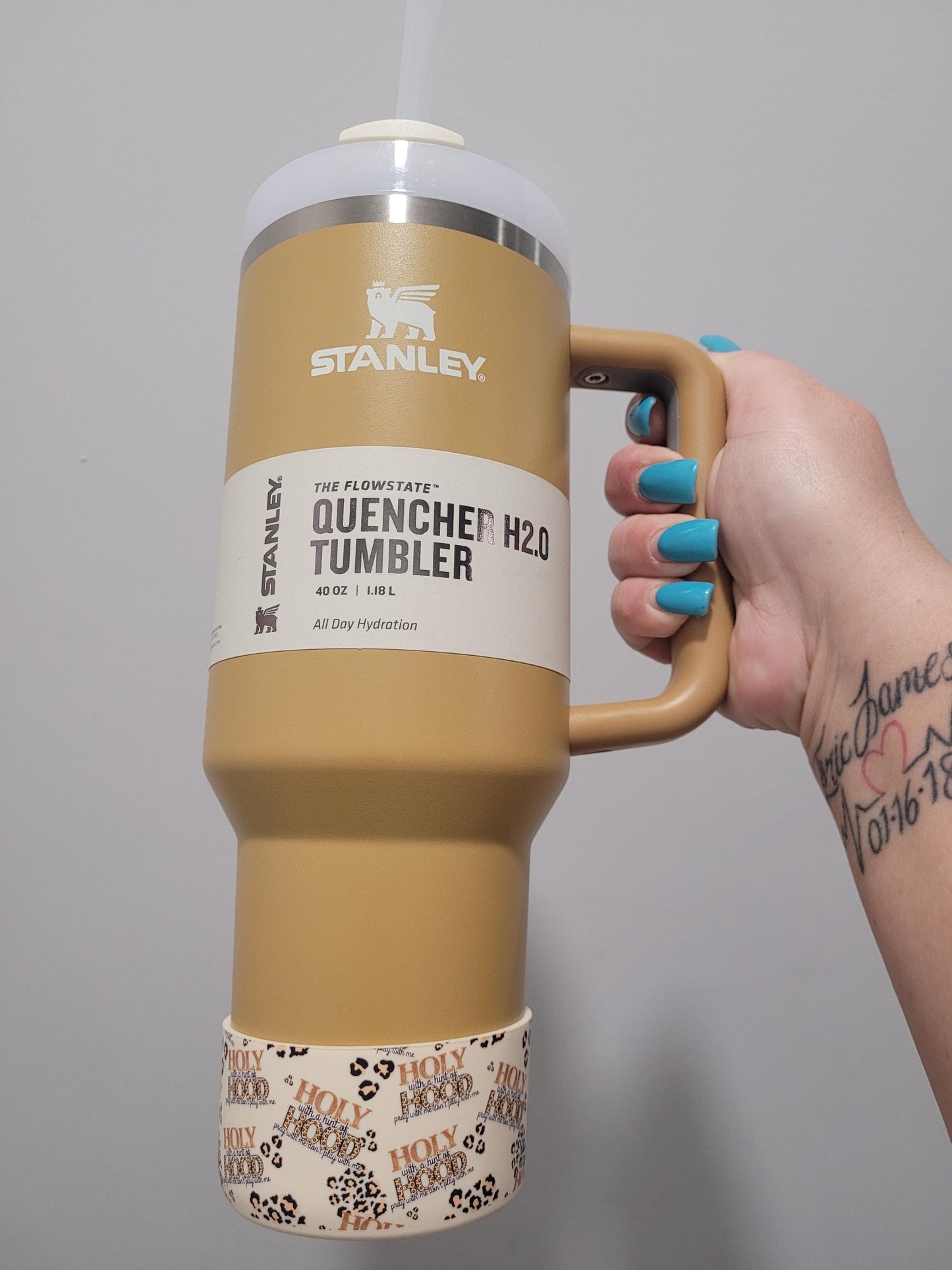 HolyandHood Silicone Boot Bumper Sleeve for Tumblers