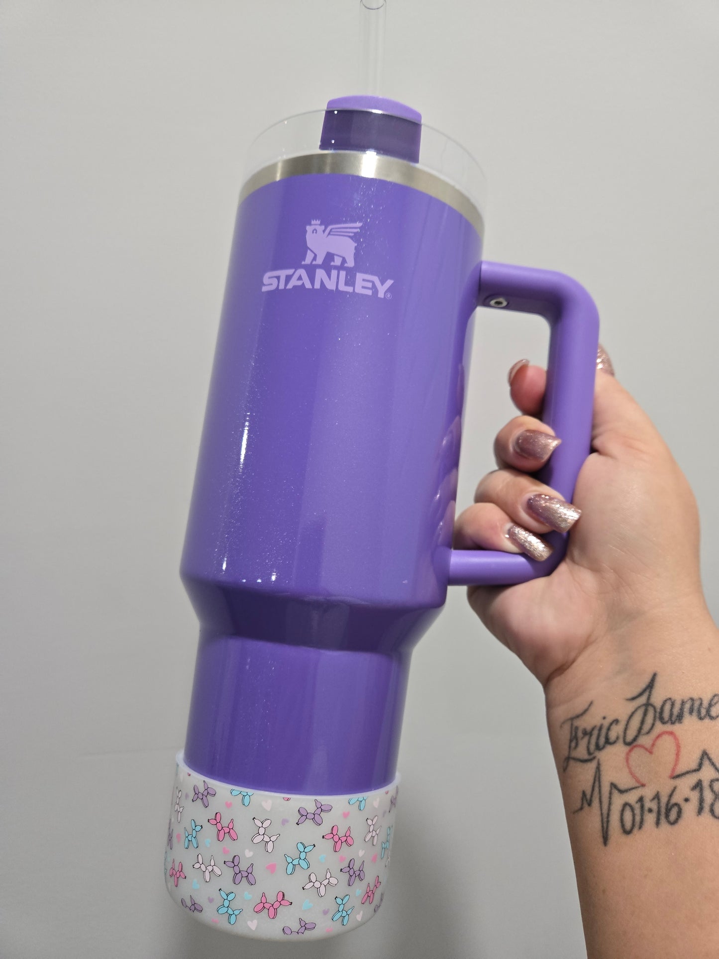 Celebration White Balloon Dog Tumbler Boot