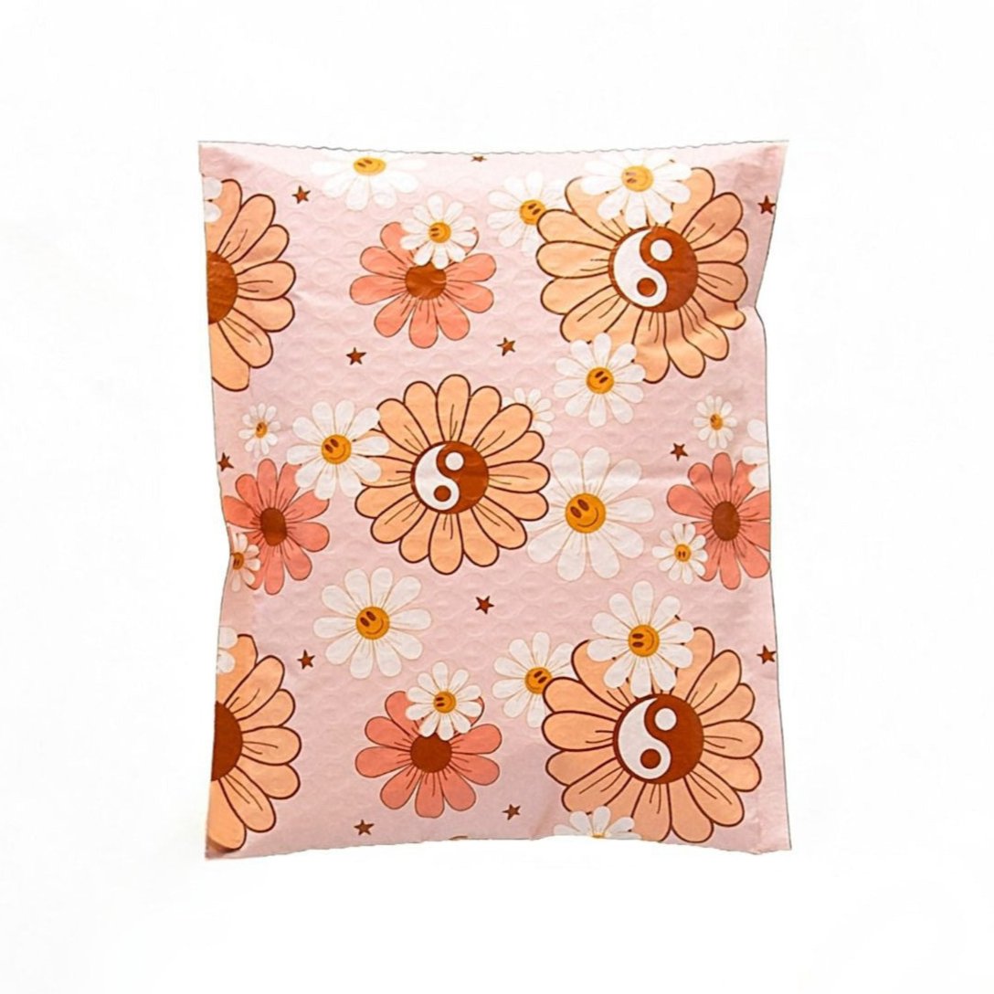 Yin Yang Daisy Bubble Mailers Size 6.5x10 Padded Envelopes
