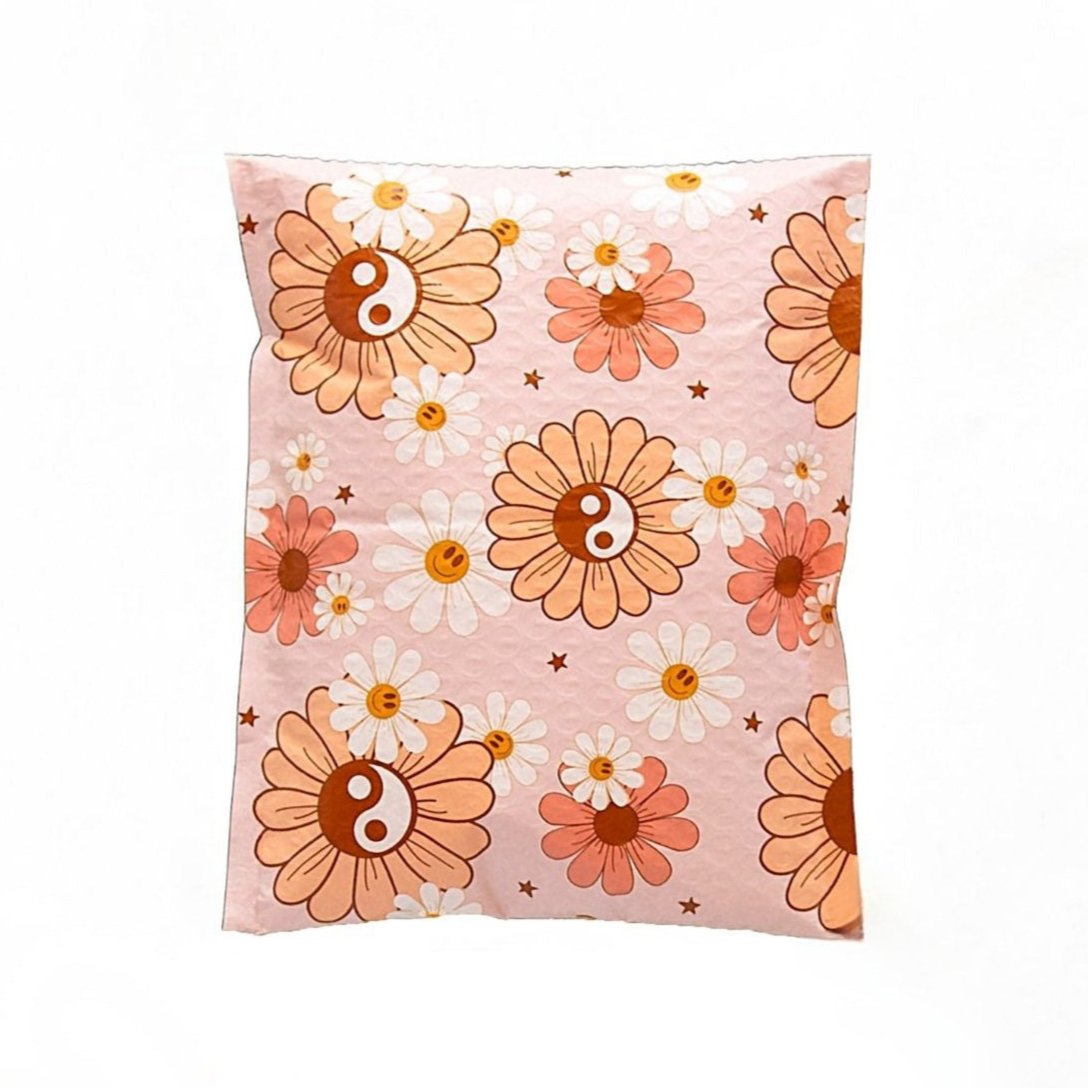 Yin Yang Daisy Bubble Mailers Size 6.5x10 Padded Envelopes