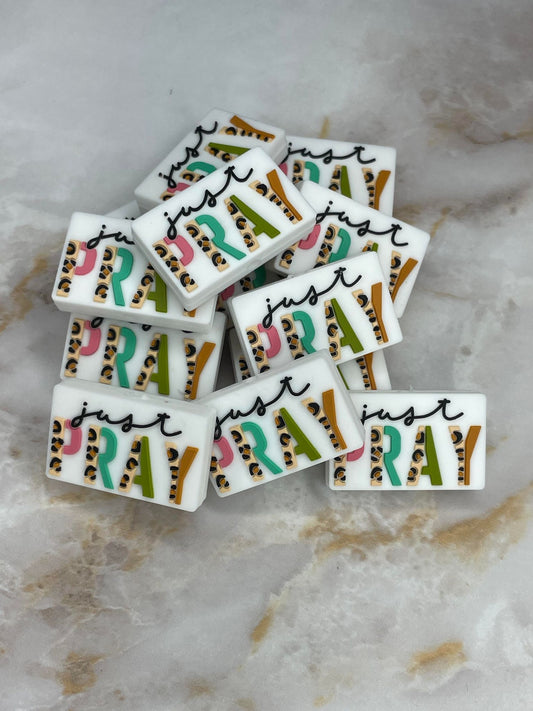 JUST PRAY RECTANGLE SILICONE FOCAL D111 (1ct)