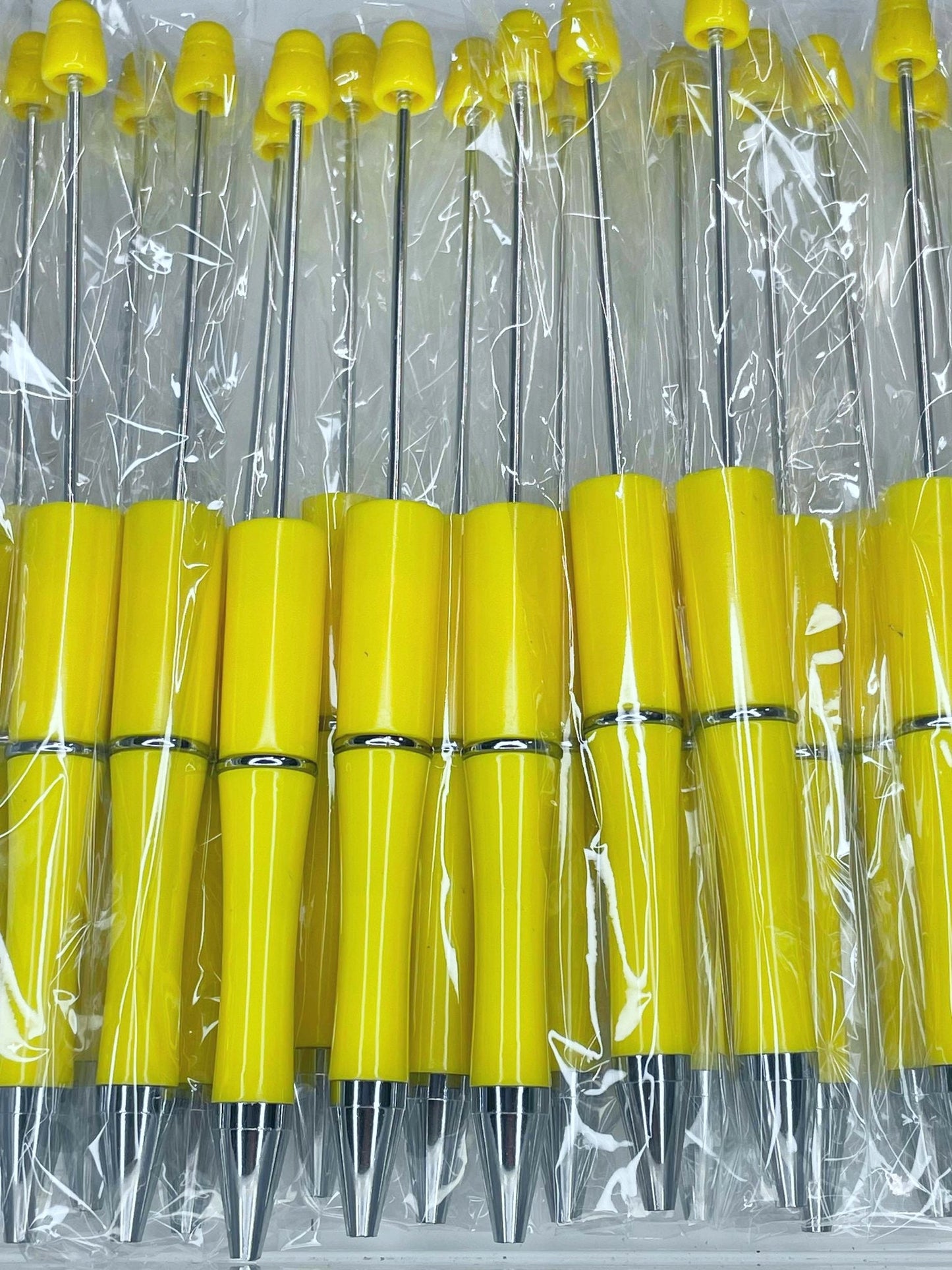 BEADABLE PLASTIC PEN SOLID BRIGHT YELLOW B16 (1ct)