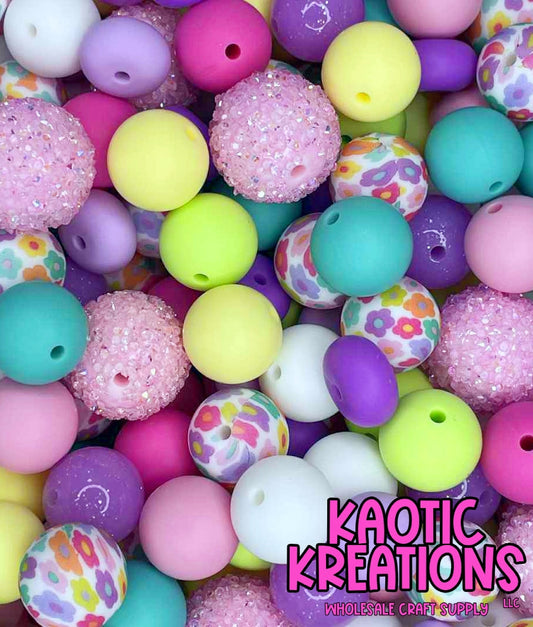 *KAELANN'S KREATION* PRETTY PETALS ACRYLIC SILICONE BEAD MIX #22 (32ct)